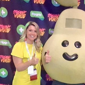 Meet your Posher, Kelli